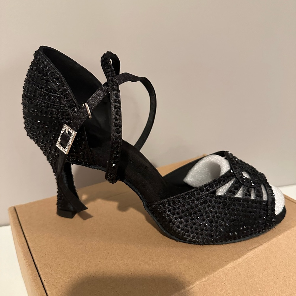 be-dazzled formal shoes; can also be used as ballroom rhythm dance shoes.